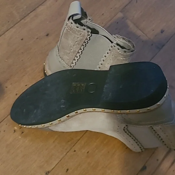 New Free People Atlas Boots - Picture 5 of 6